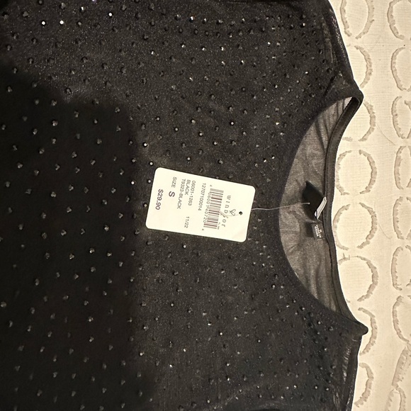 Mesh Black Long sleeve Crop Top - Picture 3 of 3